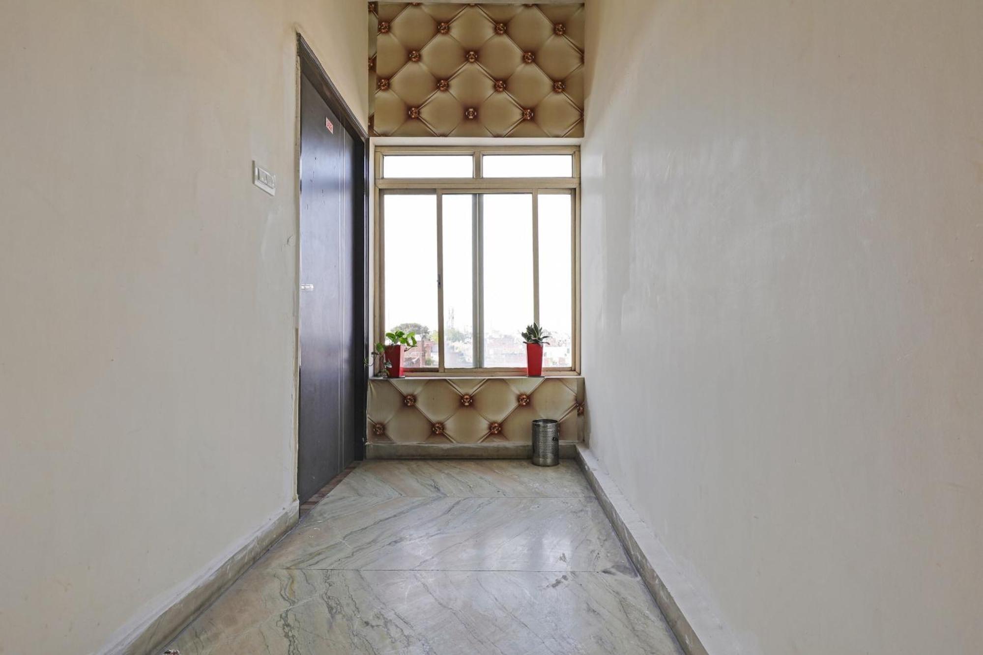 Spot On 81167 Hotel Asdr Rudrapur エクステリア 写真