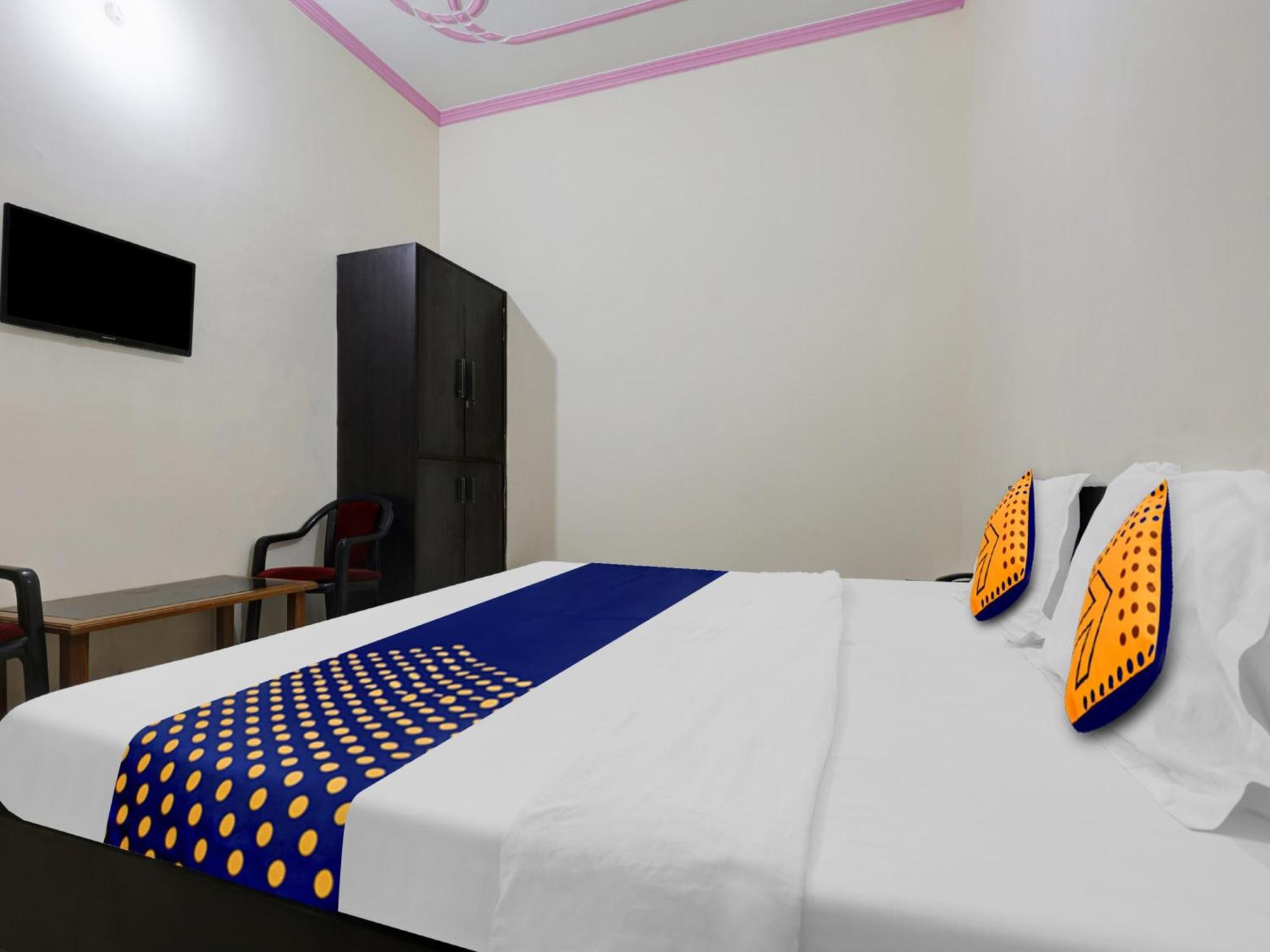 Spot On 81167 Hotel Asdr Rudrapur エクステリア 写真